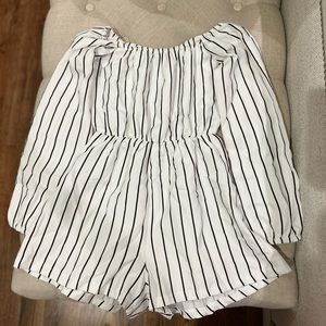 Tobi White Long-Sleeved Romper - Size S